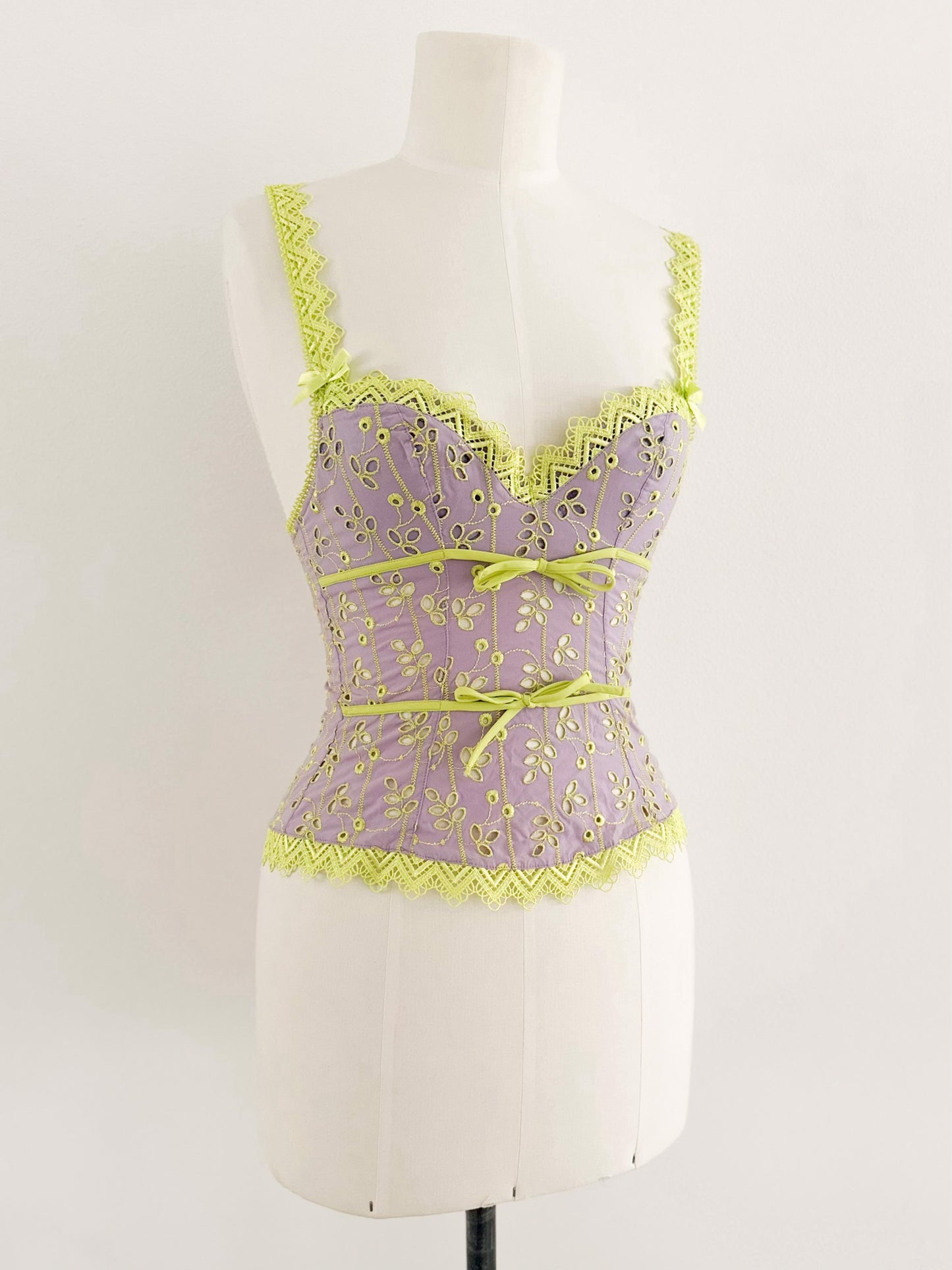 FRENCH LILA EYELET BUSTIER (70B/75A)