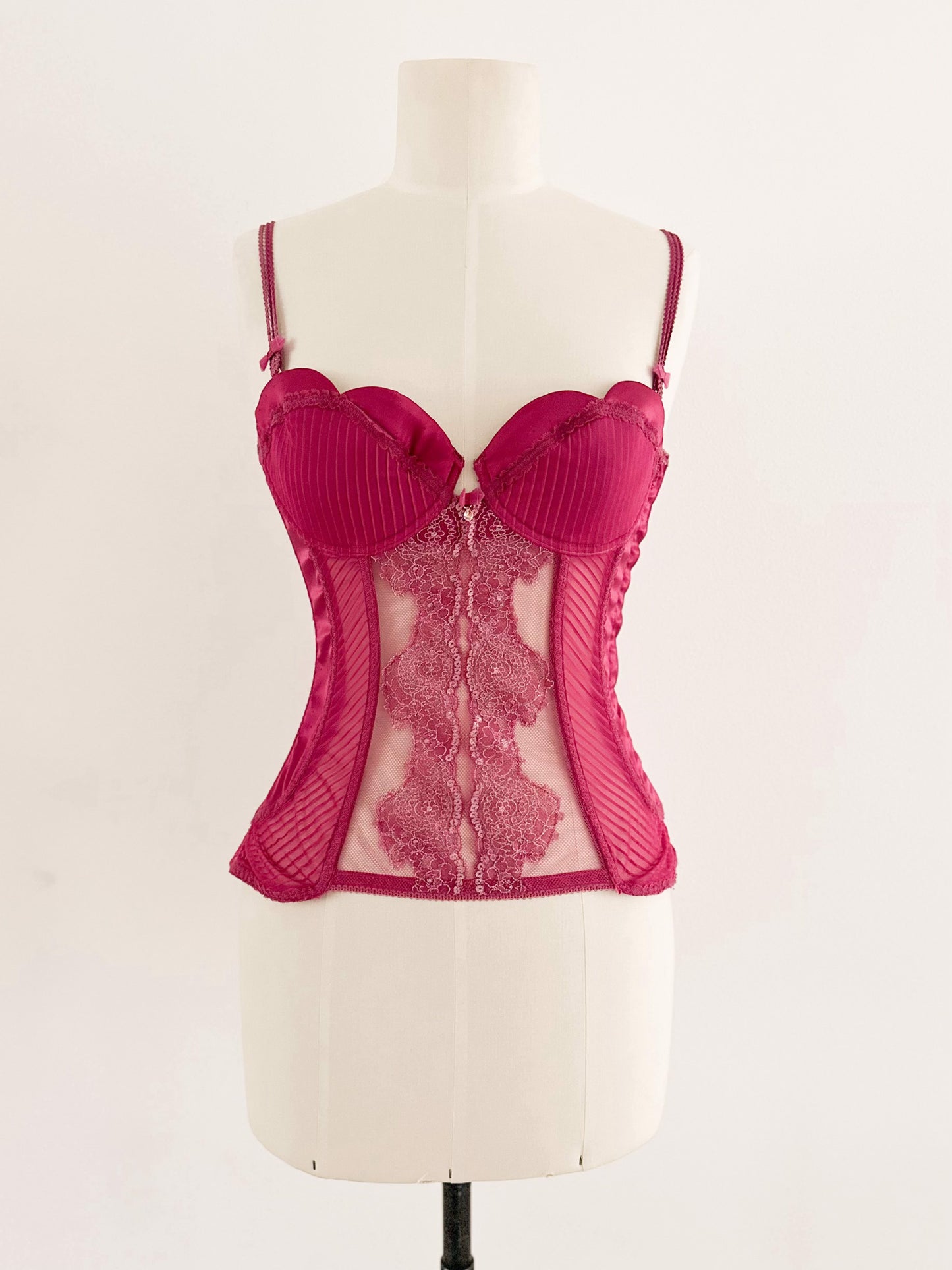 HOT PINK SHELL BUSIER (80B/75C)