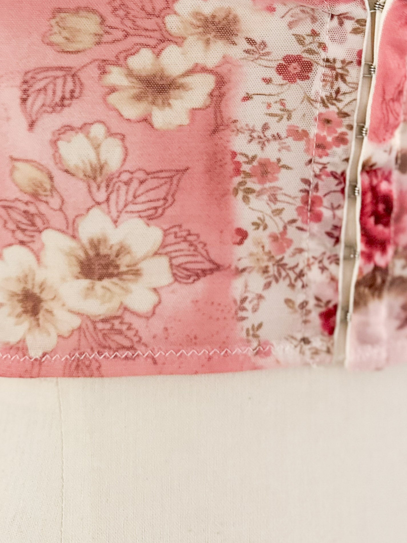 SOFT PINK FLORAL BUSTIER (75B/70C)