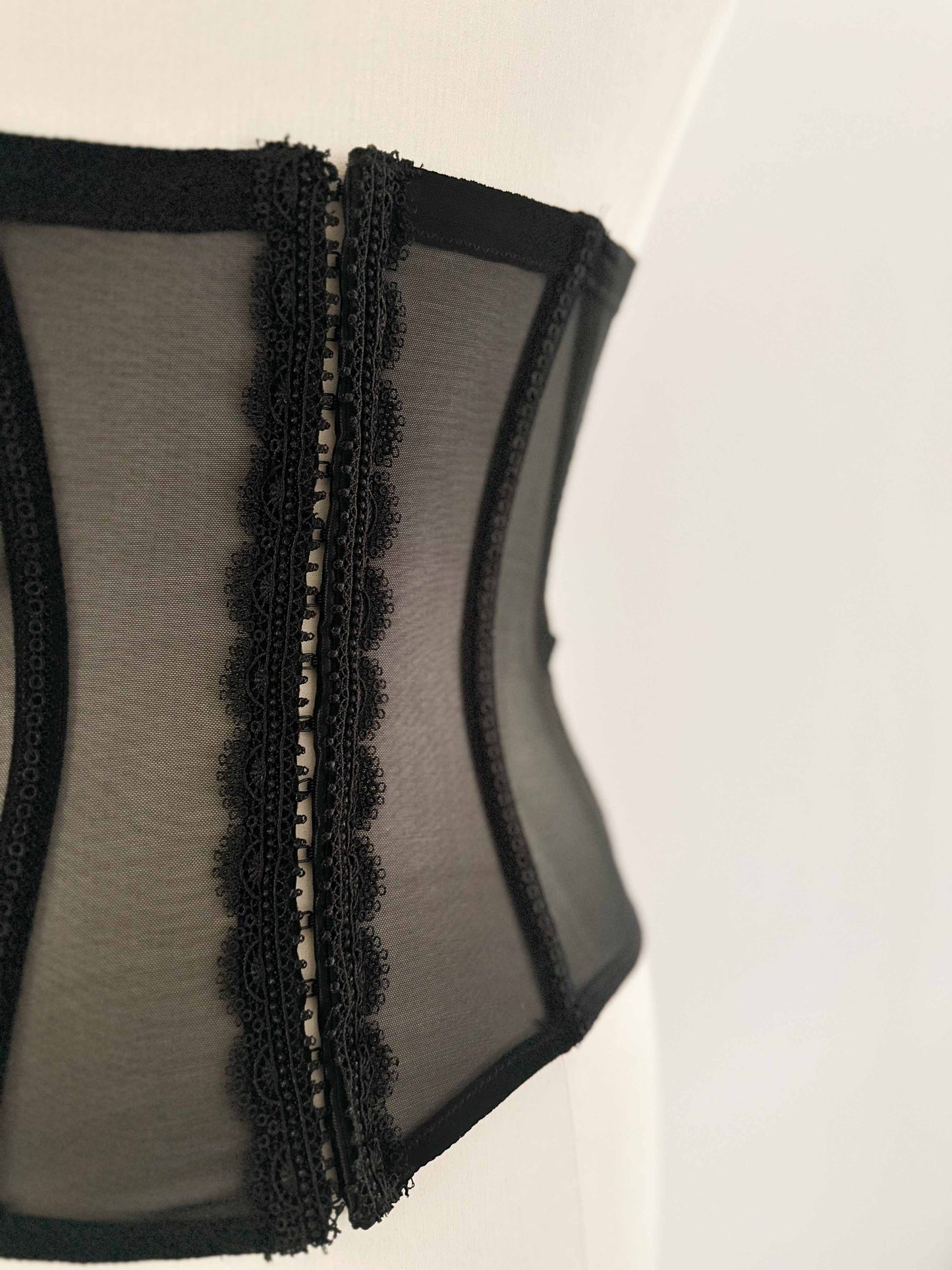 FRENCH TIMELESS CHIC BUSTIER (80C/75D)