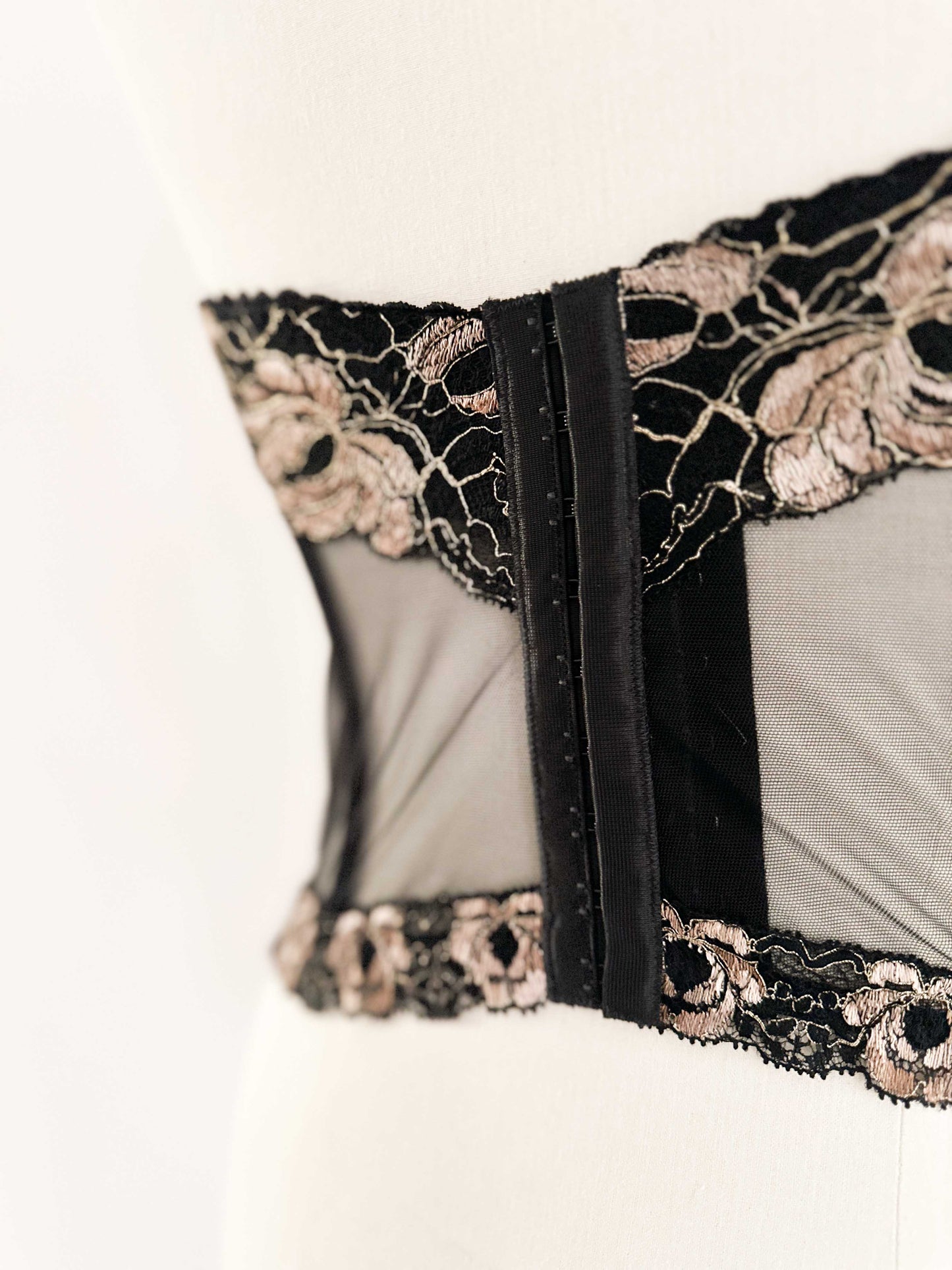 GOLDEN BLACK MESH BUSTIER (75B/70C)