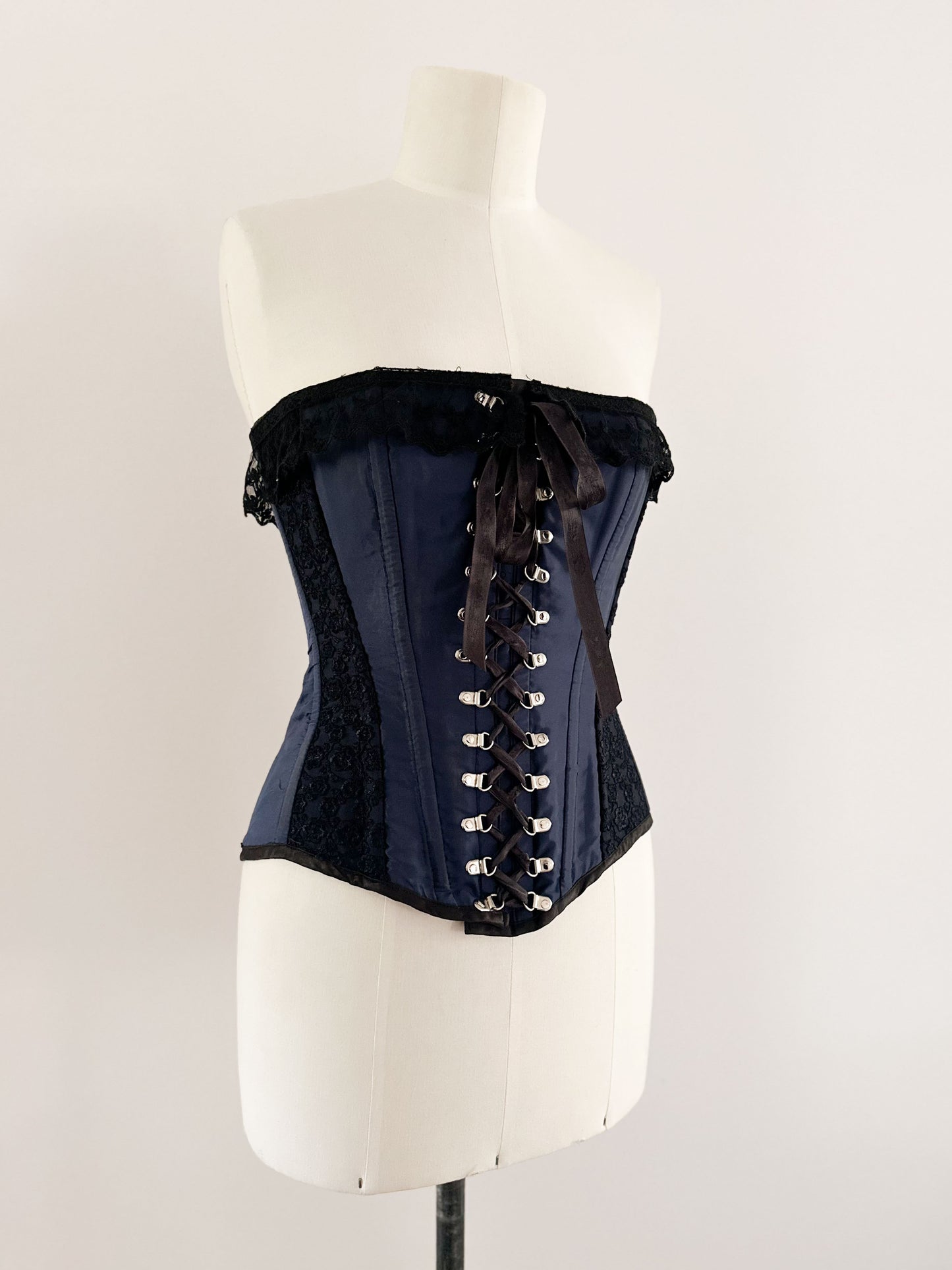 NAVY BLACK LACE CORSET (XS - S/M)