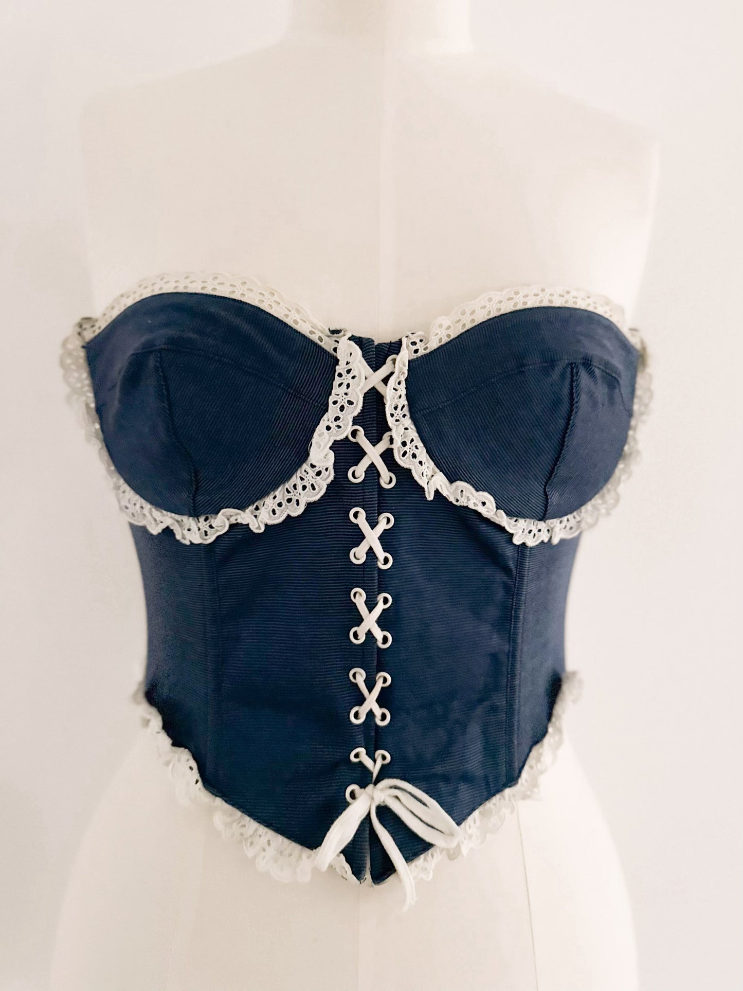 DENIM RUFFLE BUSTIER (75B/70C)