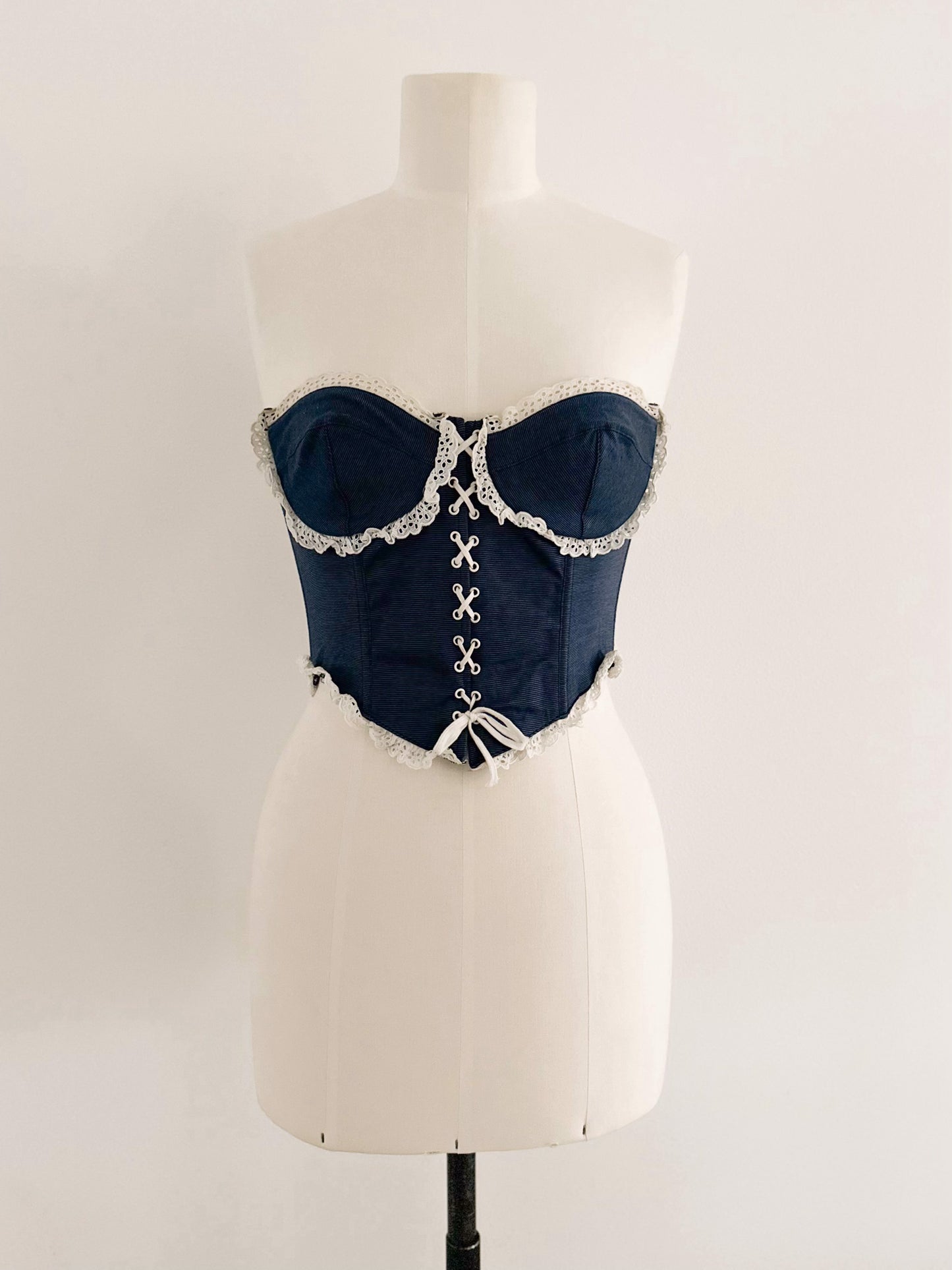 DENIM RUFFLE BUSTIER (75B/70C)