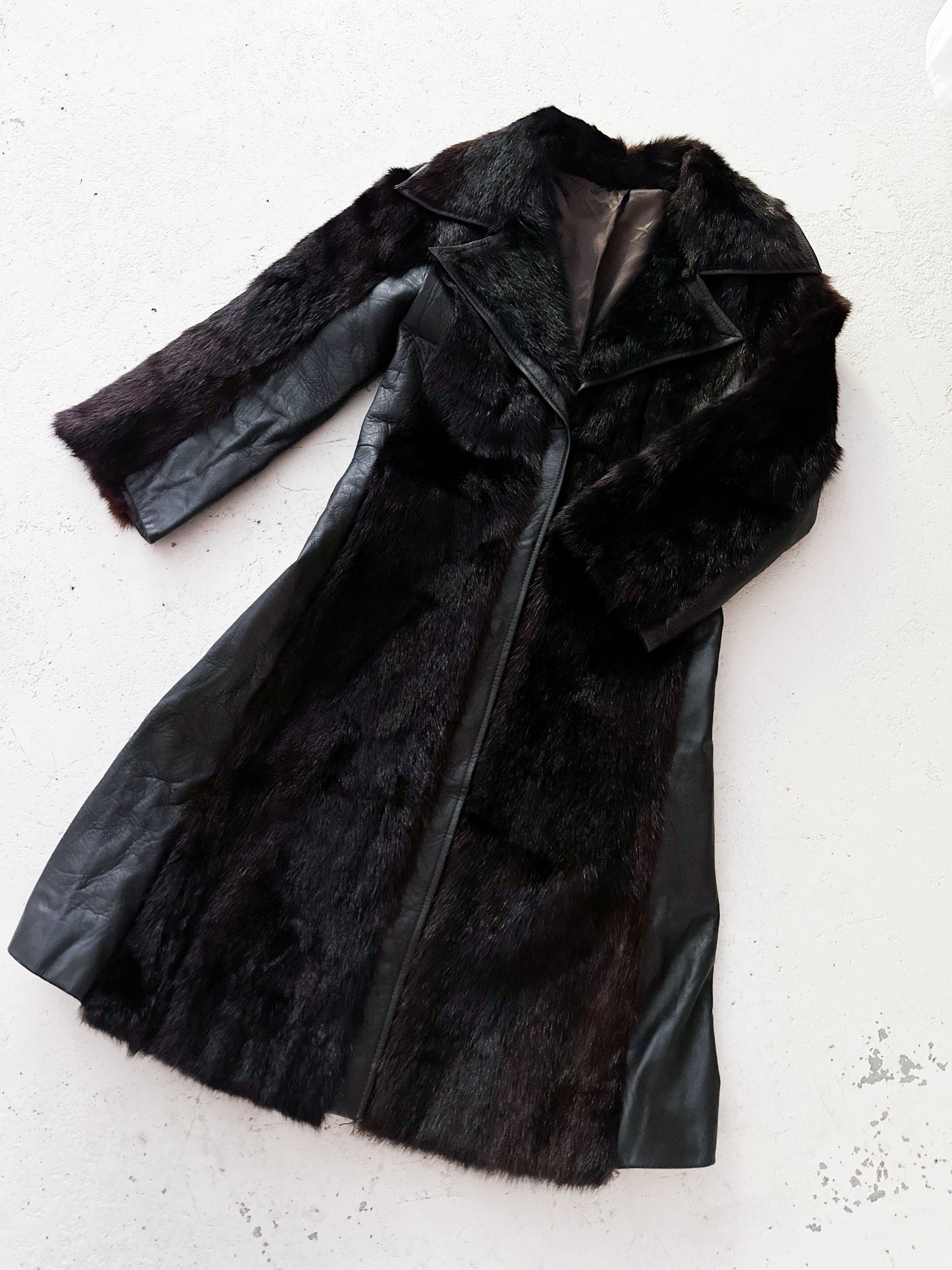 LEATHER RARE TRENCHCOAT (XS - S)