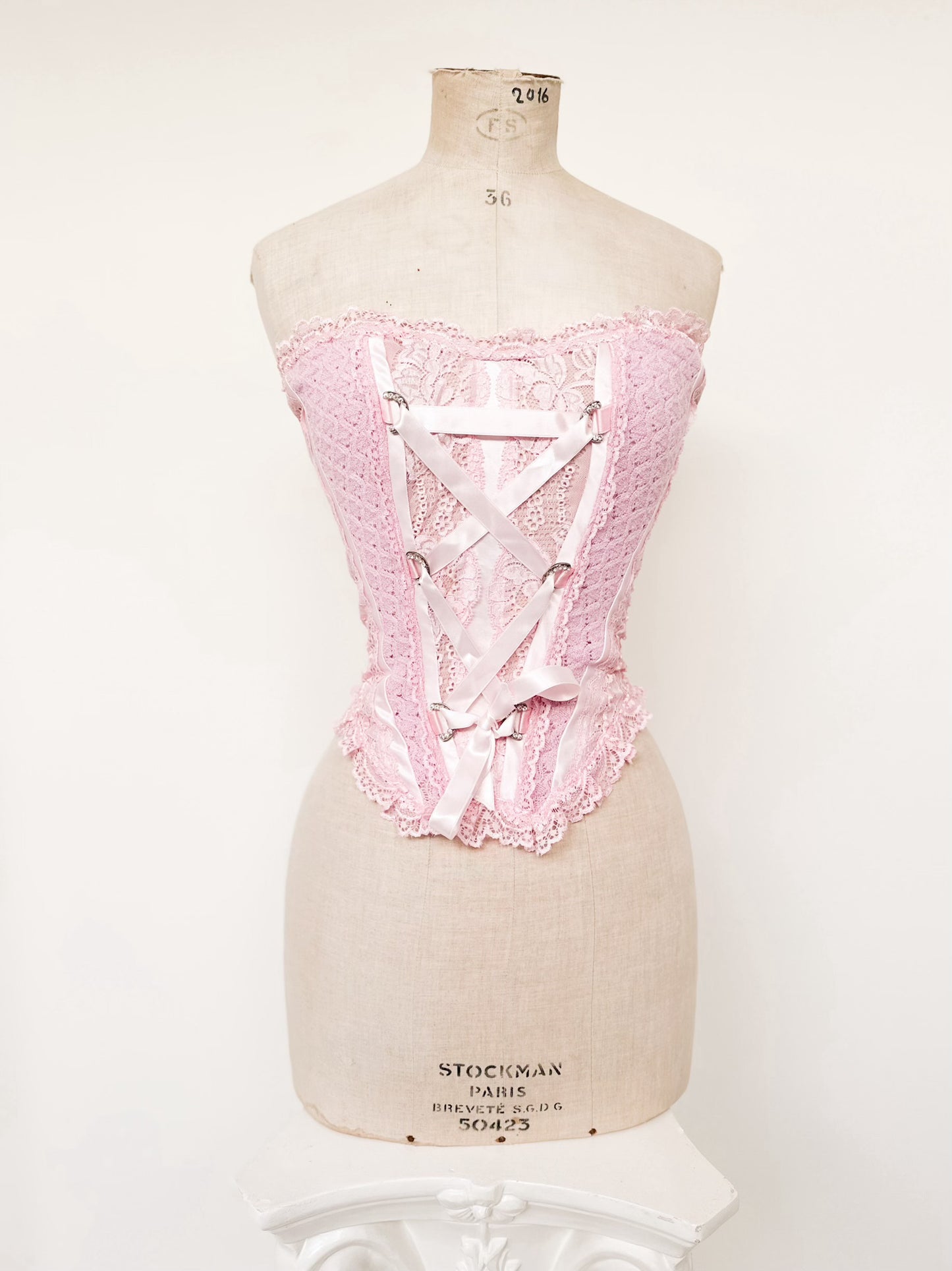 SOFT PINK LACE BOW TOP (S - M)