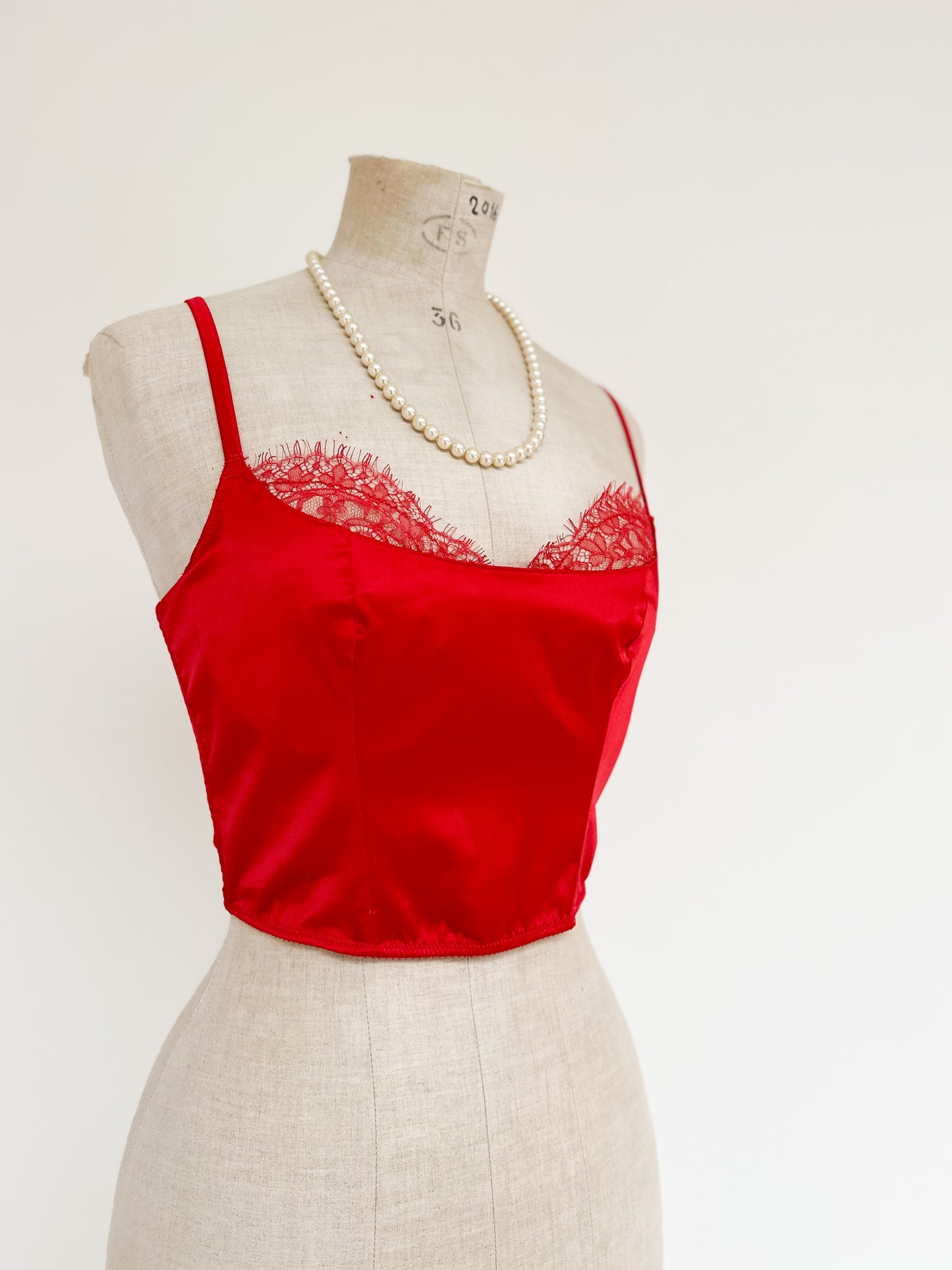 SATIN RED LACE BUSTIER (75B/70C)