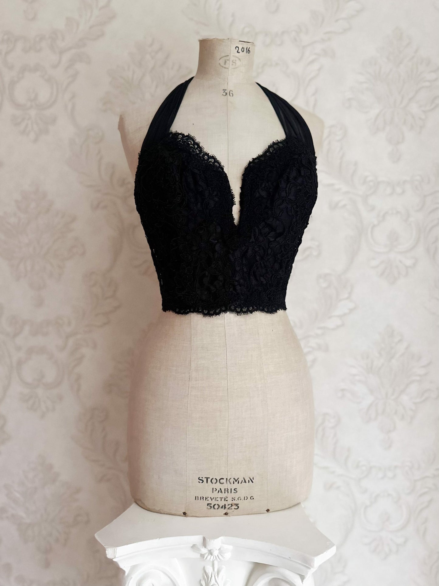 BLACK SILK AND LACE BUSTIER (75B/70C)