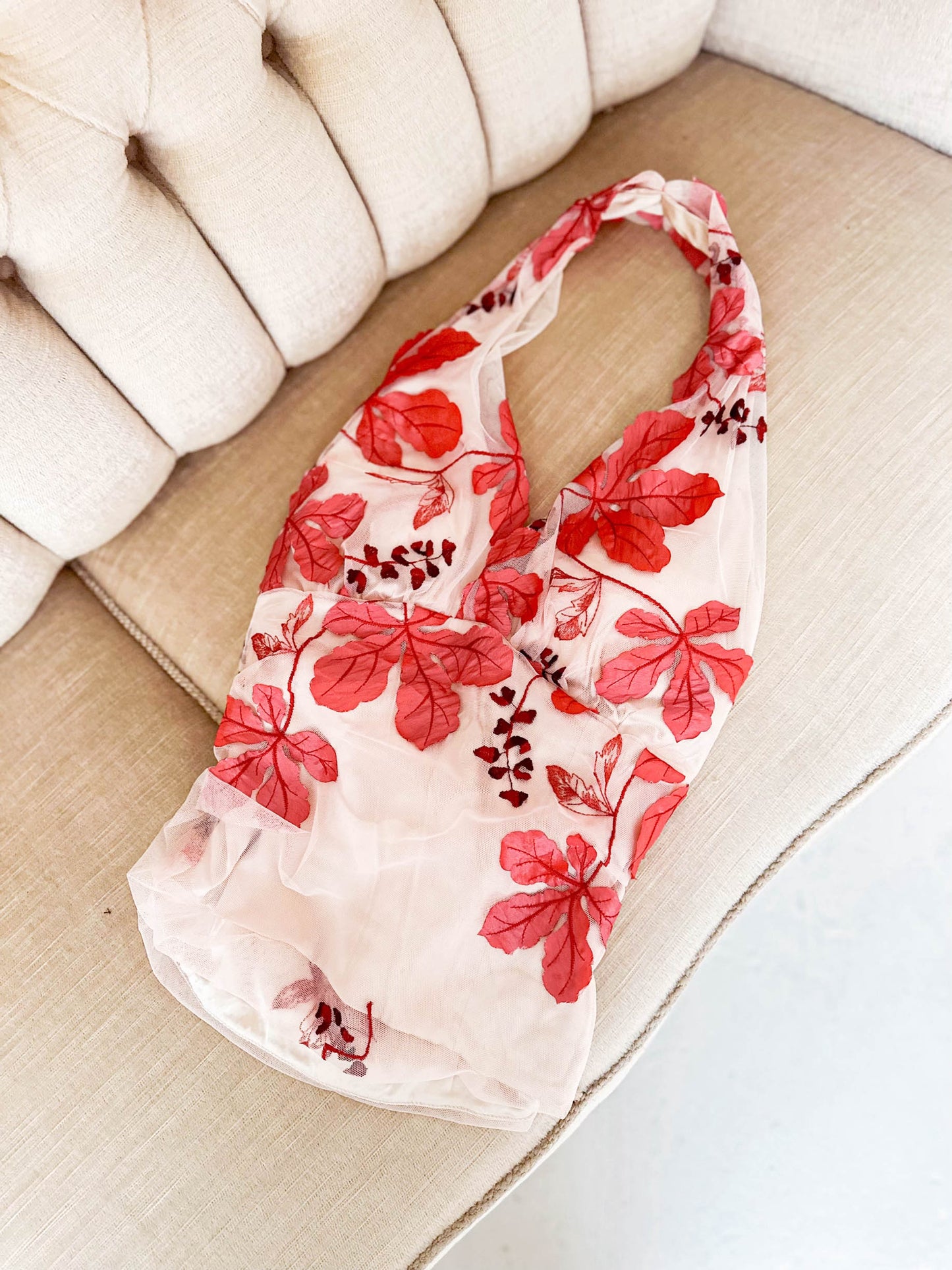 MAGICAL FLORAL HALTER BUSTIER (S- M)