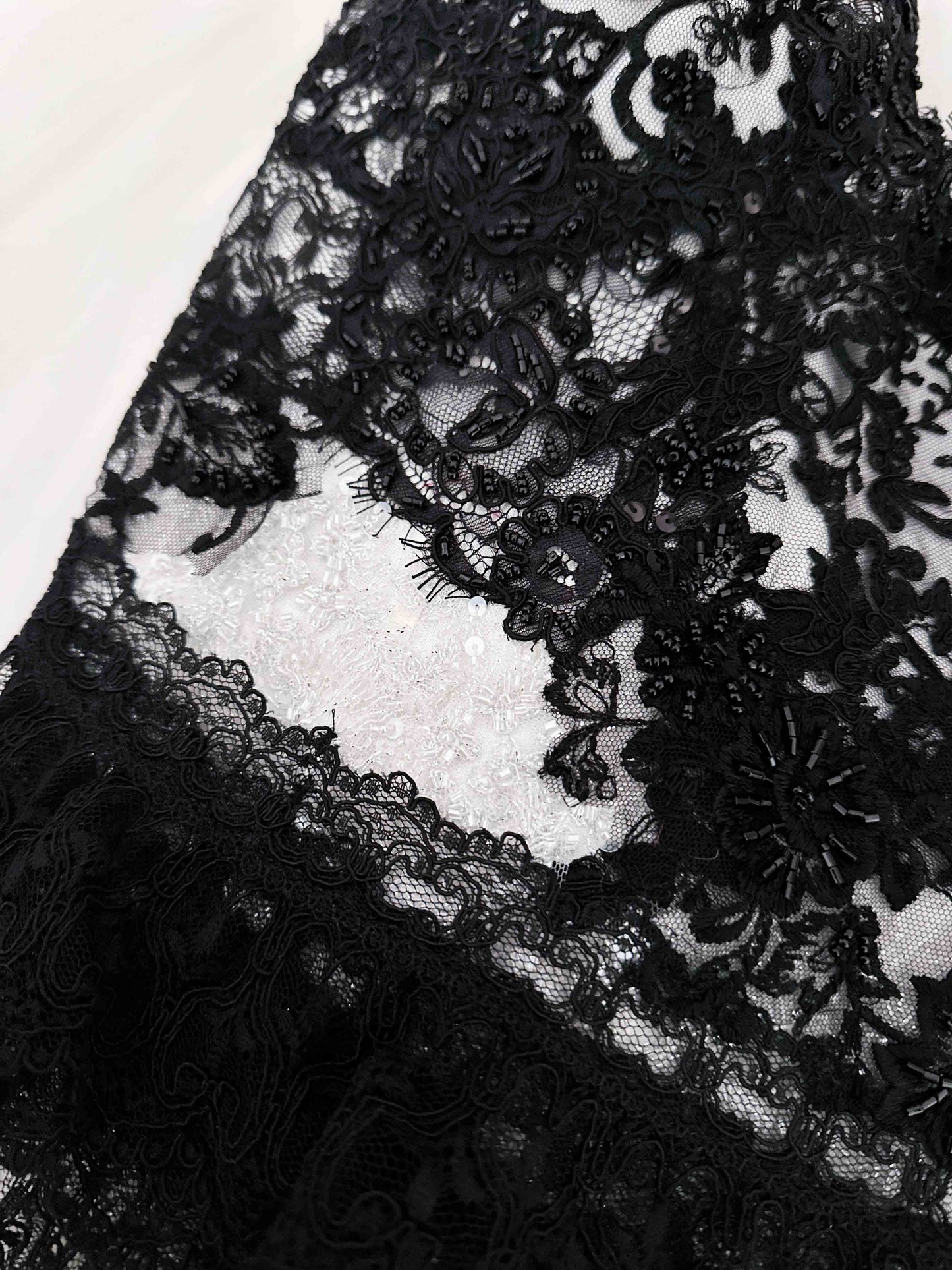 B&W ROYAL EMBELLISHED BUSTIER (XS - S)