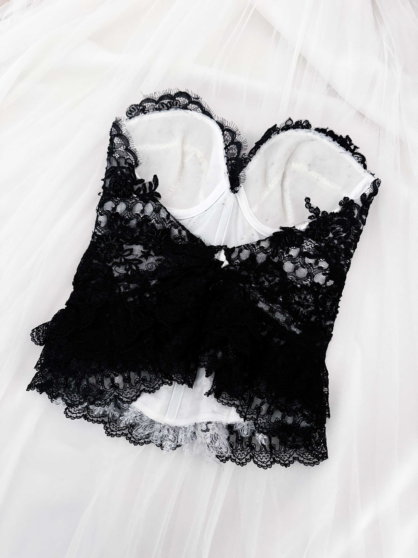B&W ROYAL EMBELLISHED BUSTIER (XS - S)