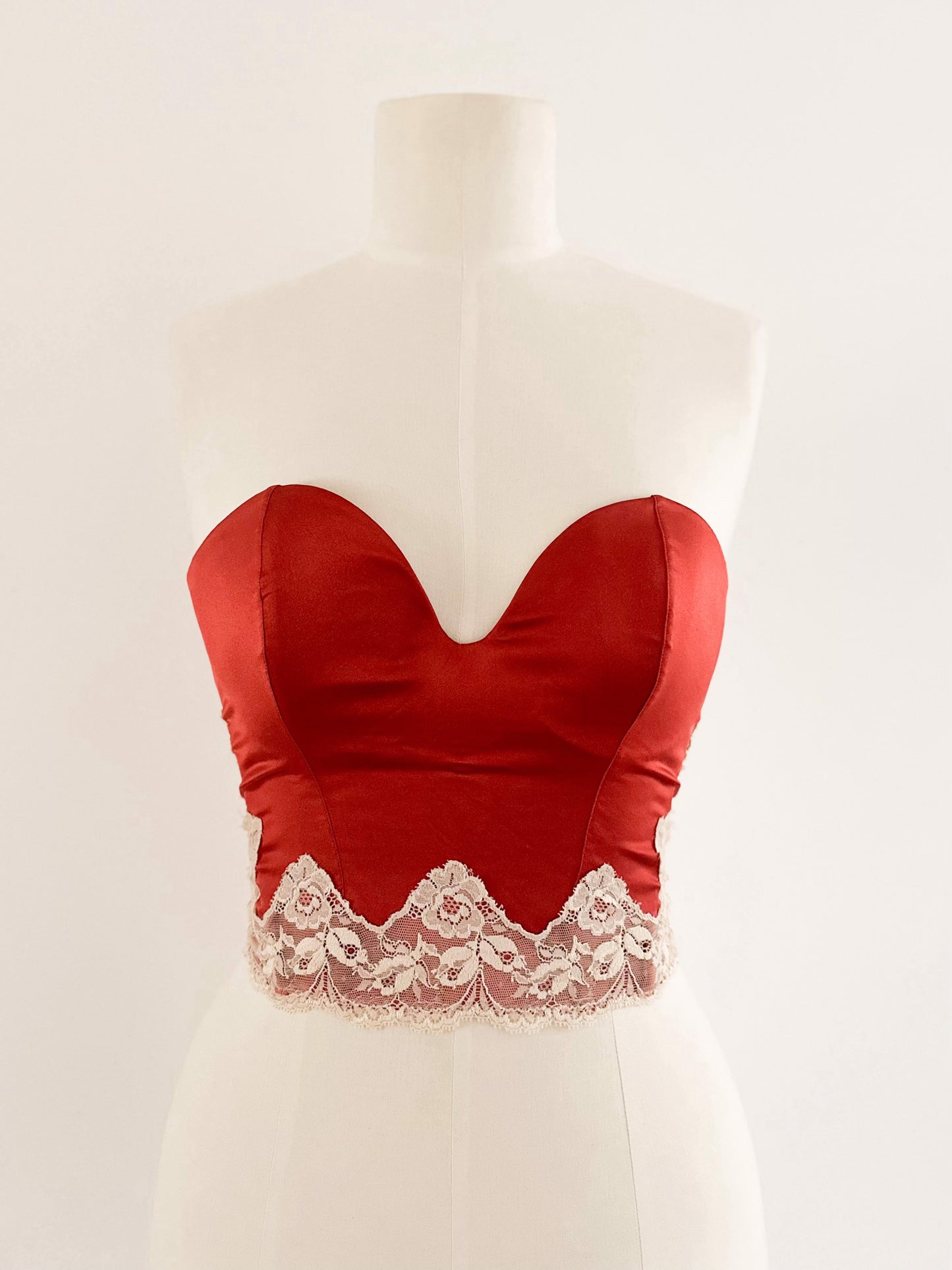 CHERRY LACE BUSTIER (75B/70C)
