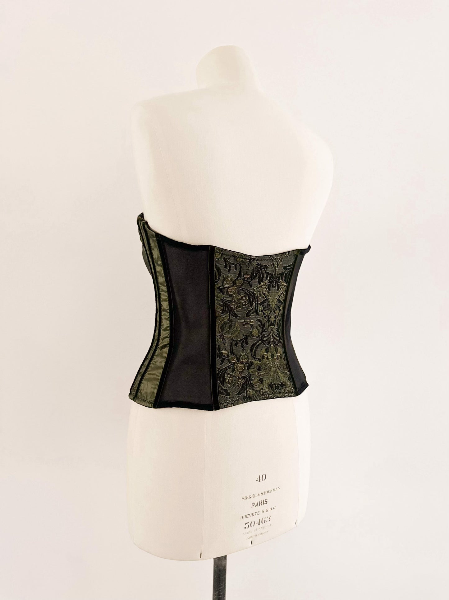 ITALIAN DARK BAROQUE CORSET (M - L)