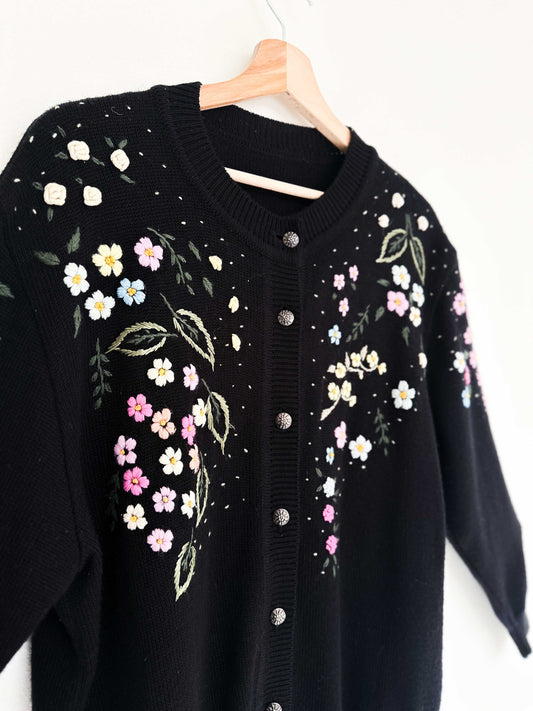 HANDMADE FLORAL EMBROIDERY KNIT (XS - L)