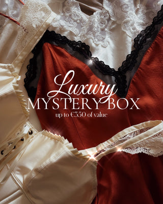 LUXURY CORSET MYSTERY BOX